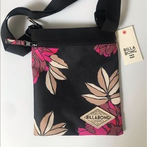 NEW billabong zipper bag!